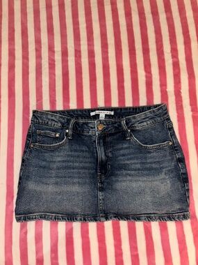 Celebrity Pink Dark Blue Denim Mini Skirt